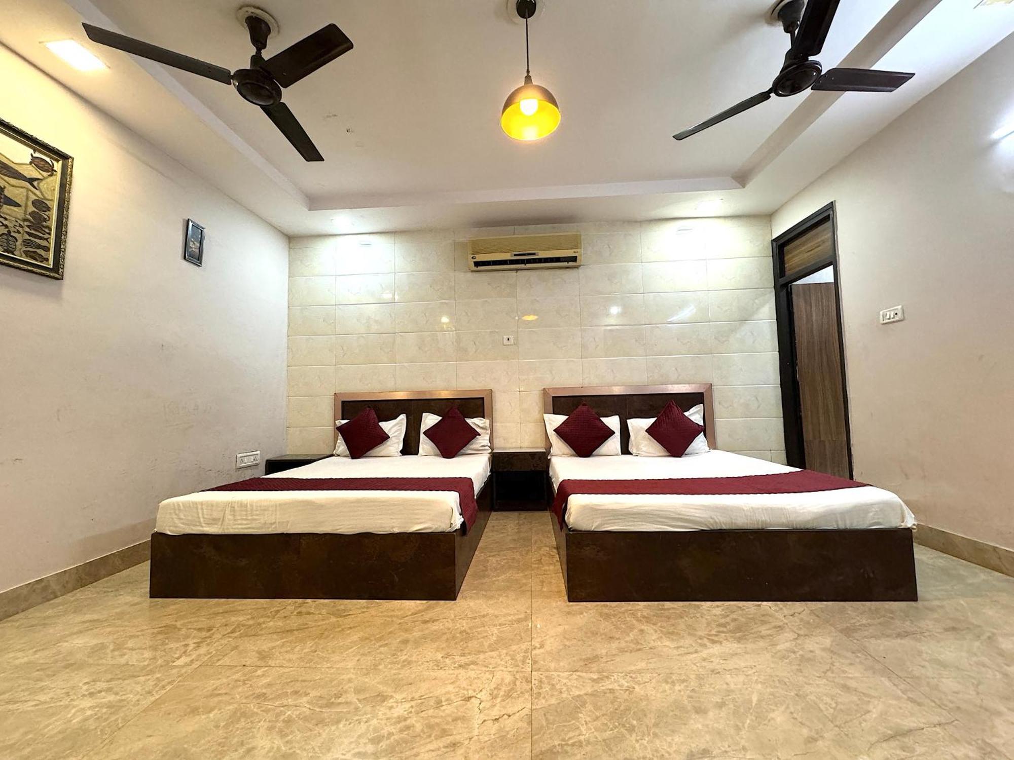 Kelson Dx With Parking, 2mins From Metro Station Near Railway Station 2*